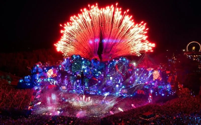 Ile naprawdę zarabia DJ na Tomorrowland? Stawki gwiazd i nowicjuszy w branży
