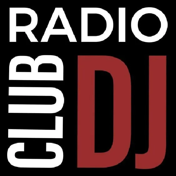 Jak zacząć karierę DJ-a w klubie? Pierwsze kroki, sprzęt i kontakty