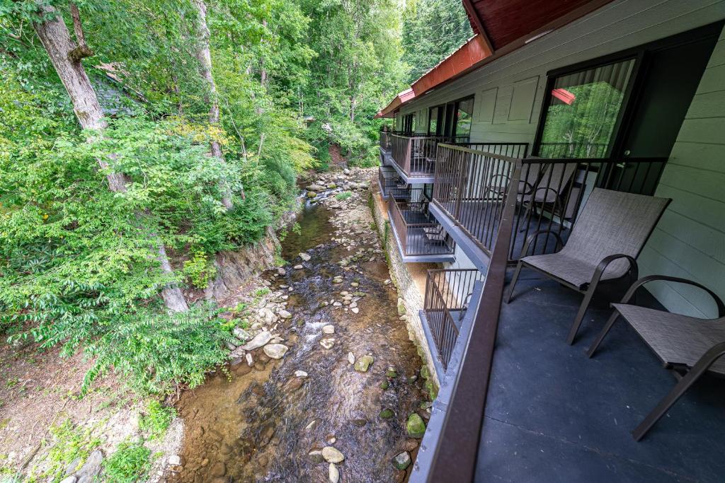 bear creek inn gatlinburg tn reviews