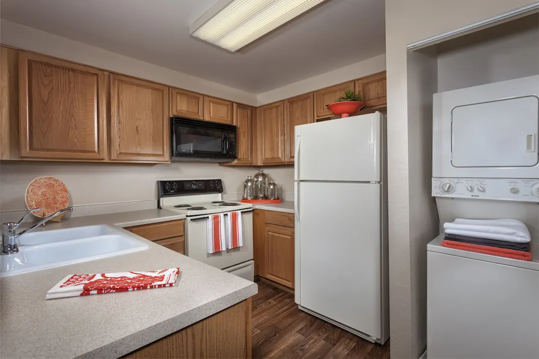 crystal cove apartments las vegas