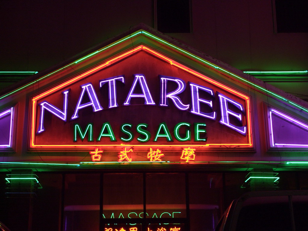 bangkok massage parlor