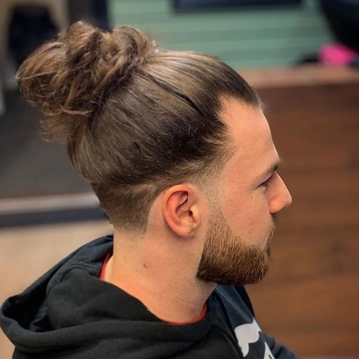 hair undercut man bun