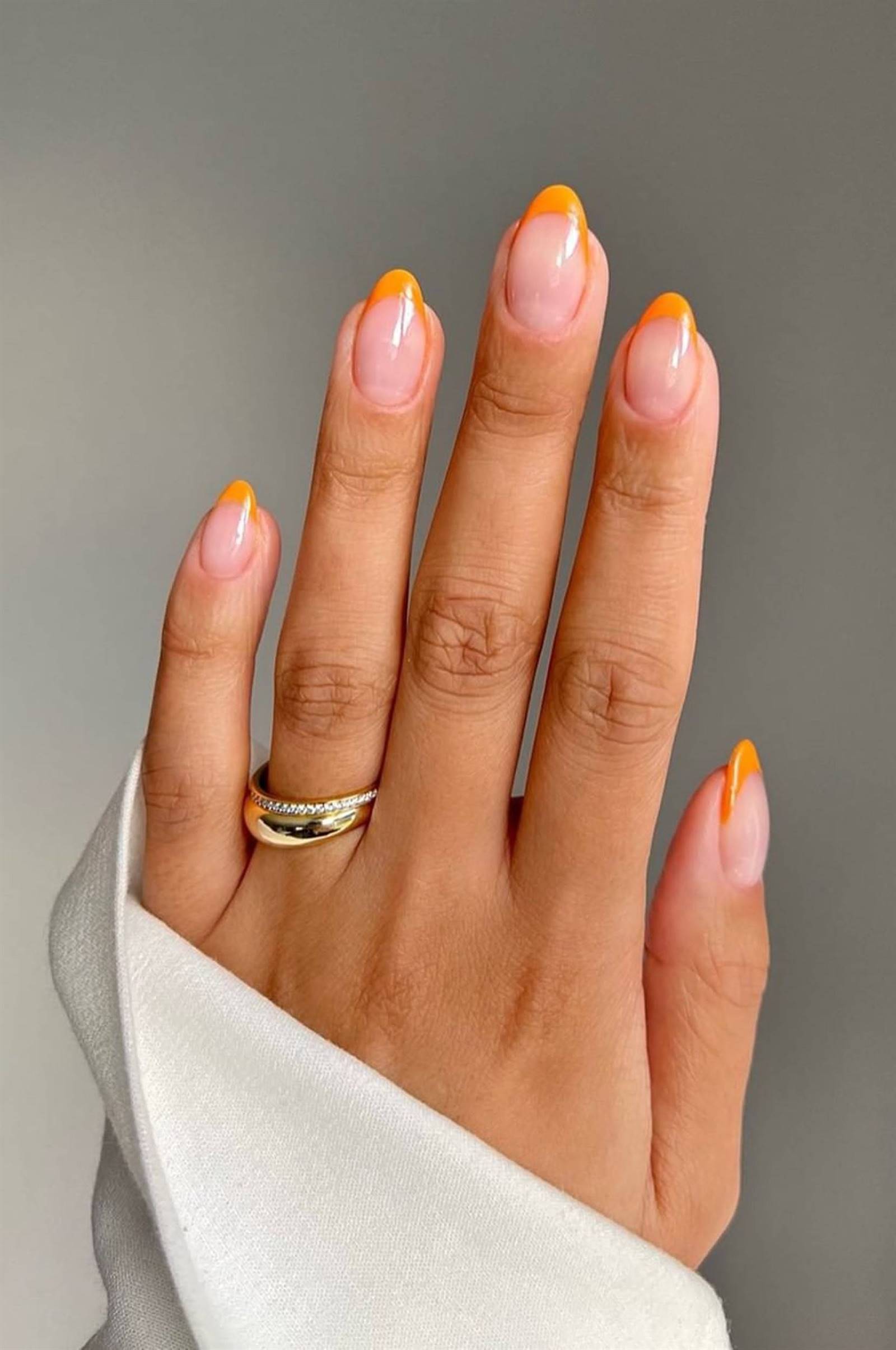 manicura francesa naranja fluor