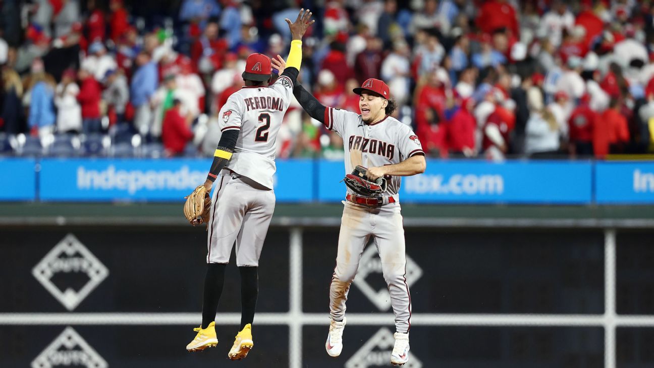 diamondbacks left fielder