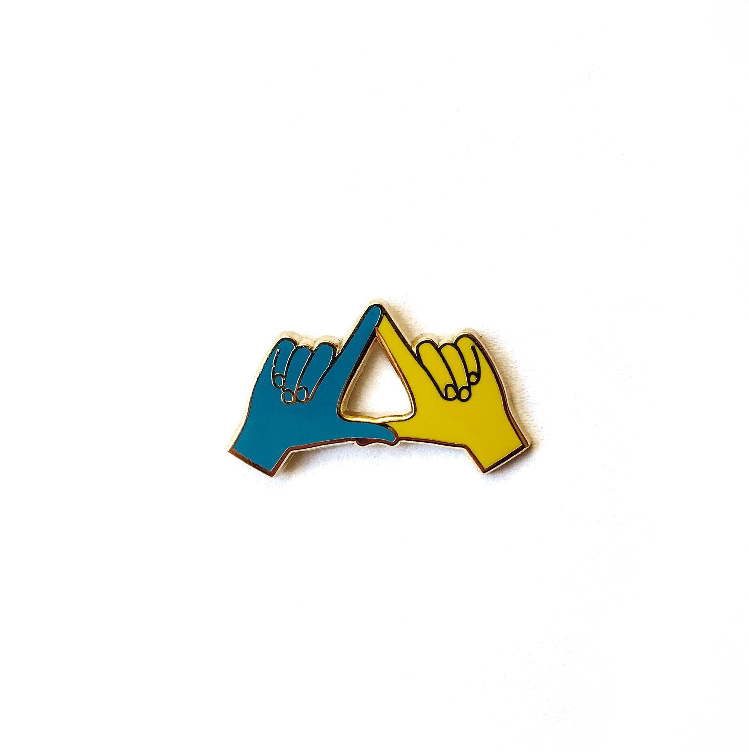 tri delta hand sign