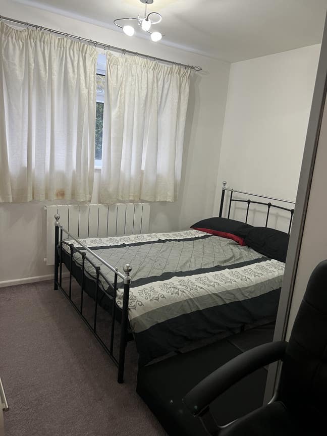 couple room for rent near me