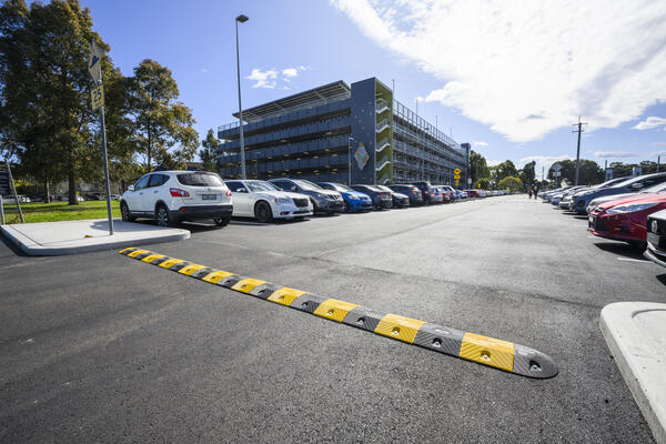 warwick farm commuter car park