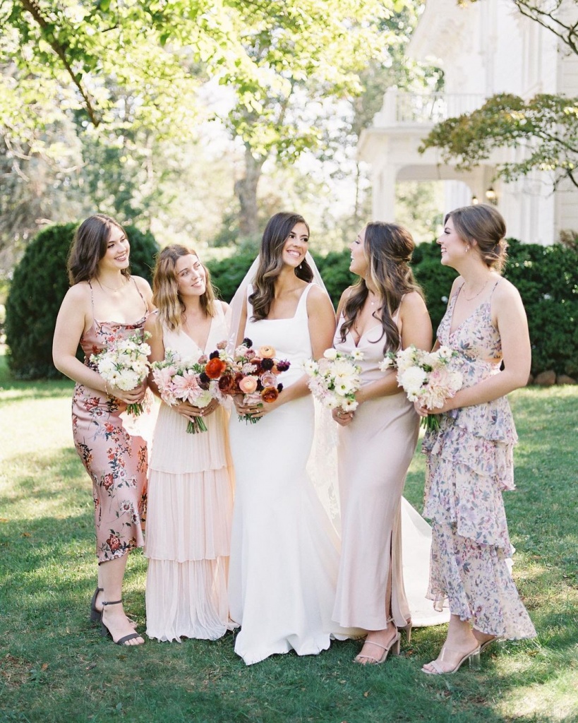 bridesmaid photoshoot