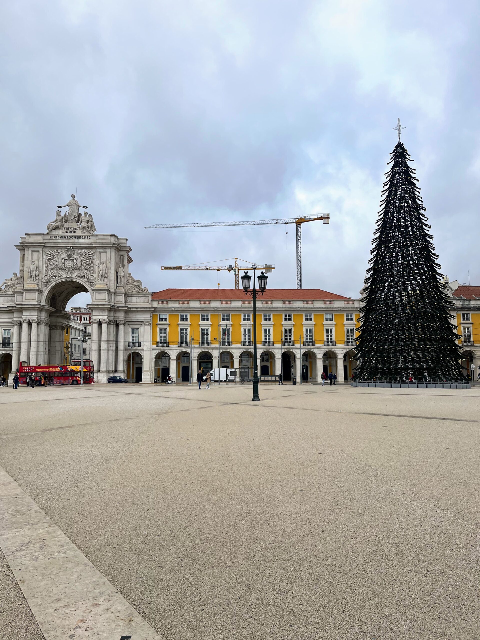 weather in portugal december