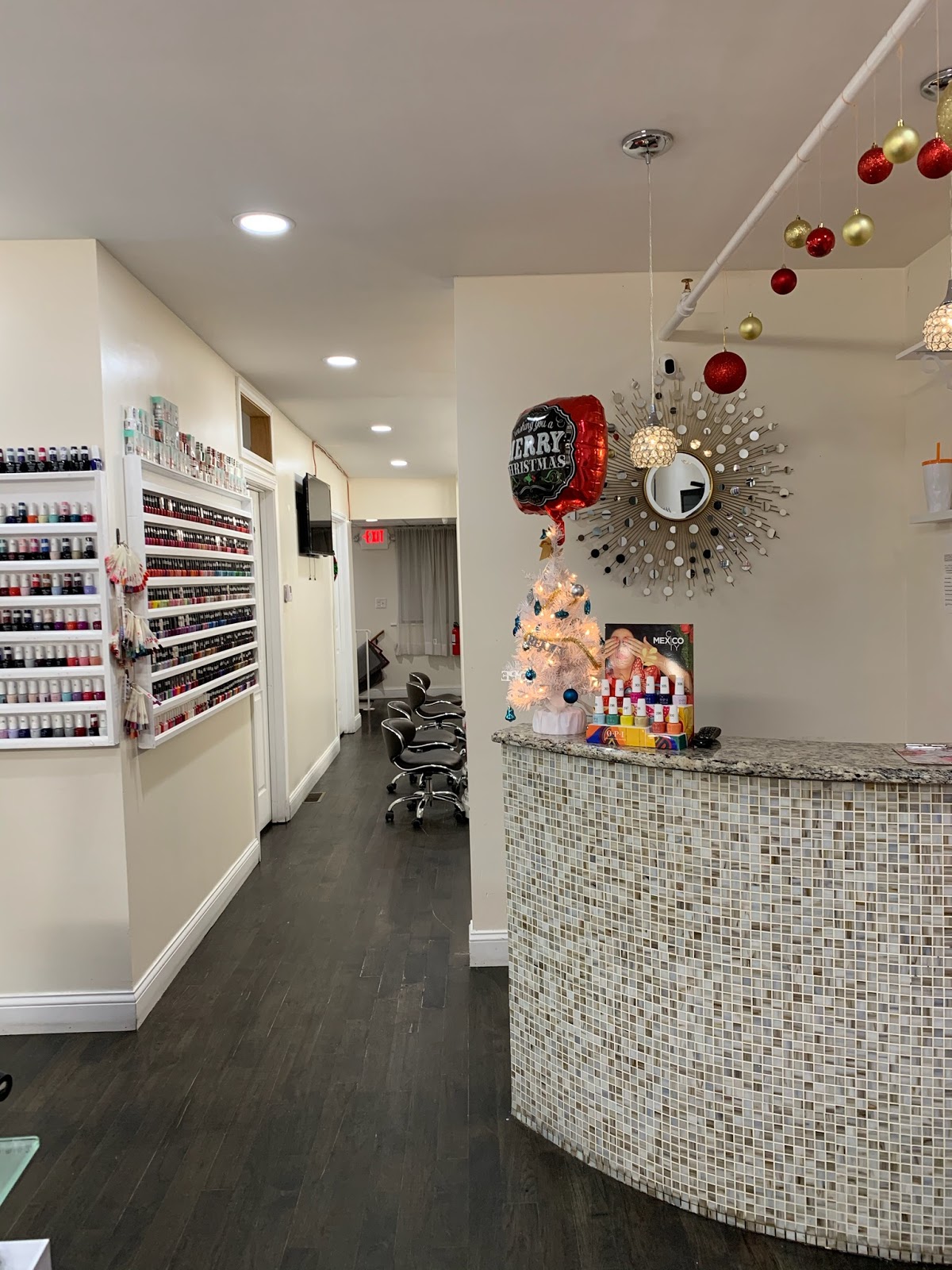 nail salon lynnfield ma