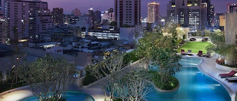 hotels in bangkok city center