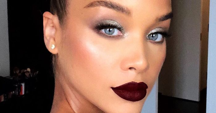 dark maroon lipstick matte