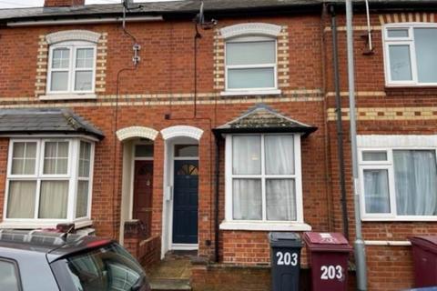 2 bedroom house to rent in reading