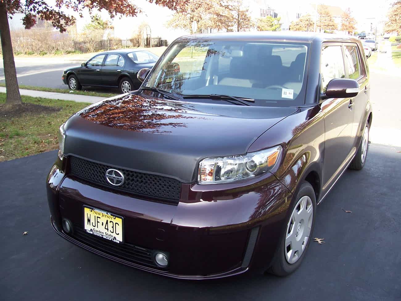 2008 scion xb hood