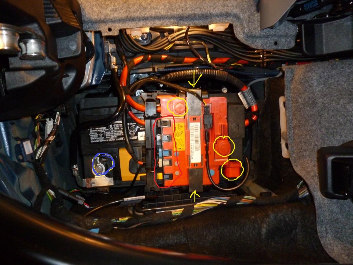 2011 bmw 335i battery