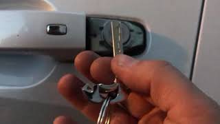 2017 chevy cruze key hole