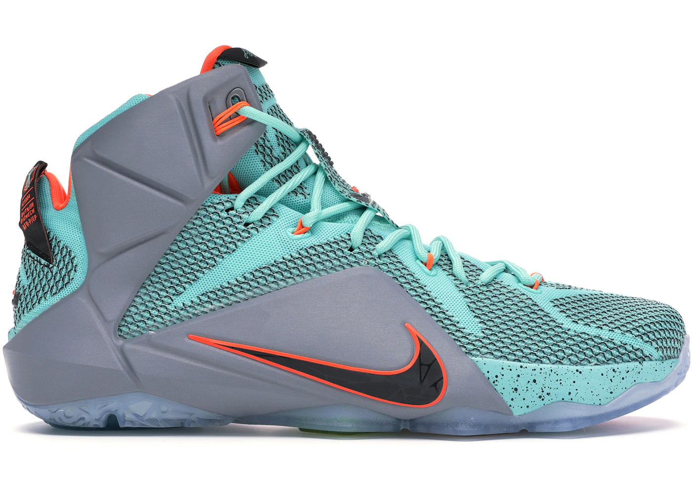 nike lebron 12