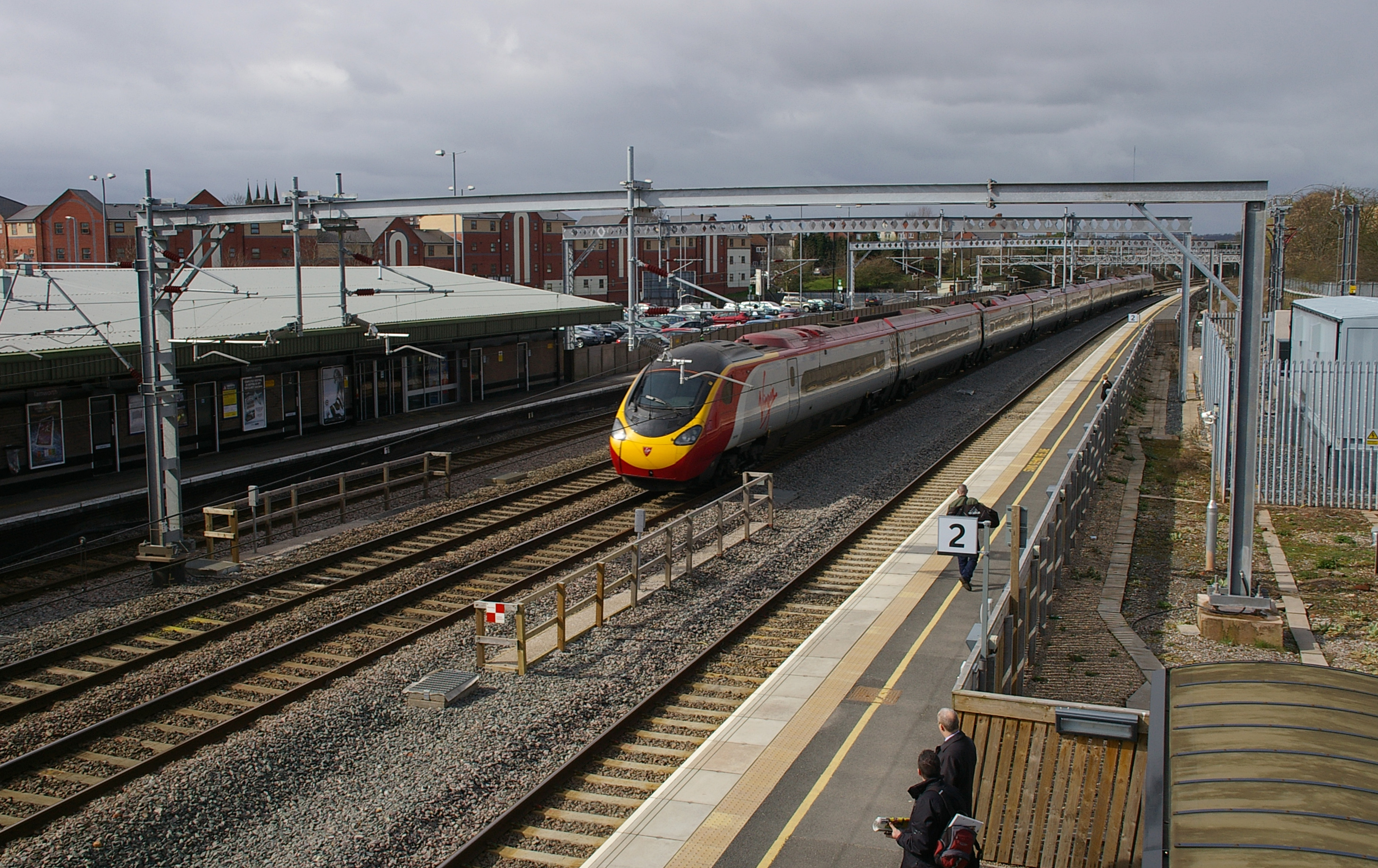 tamworth train station arrivals