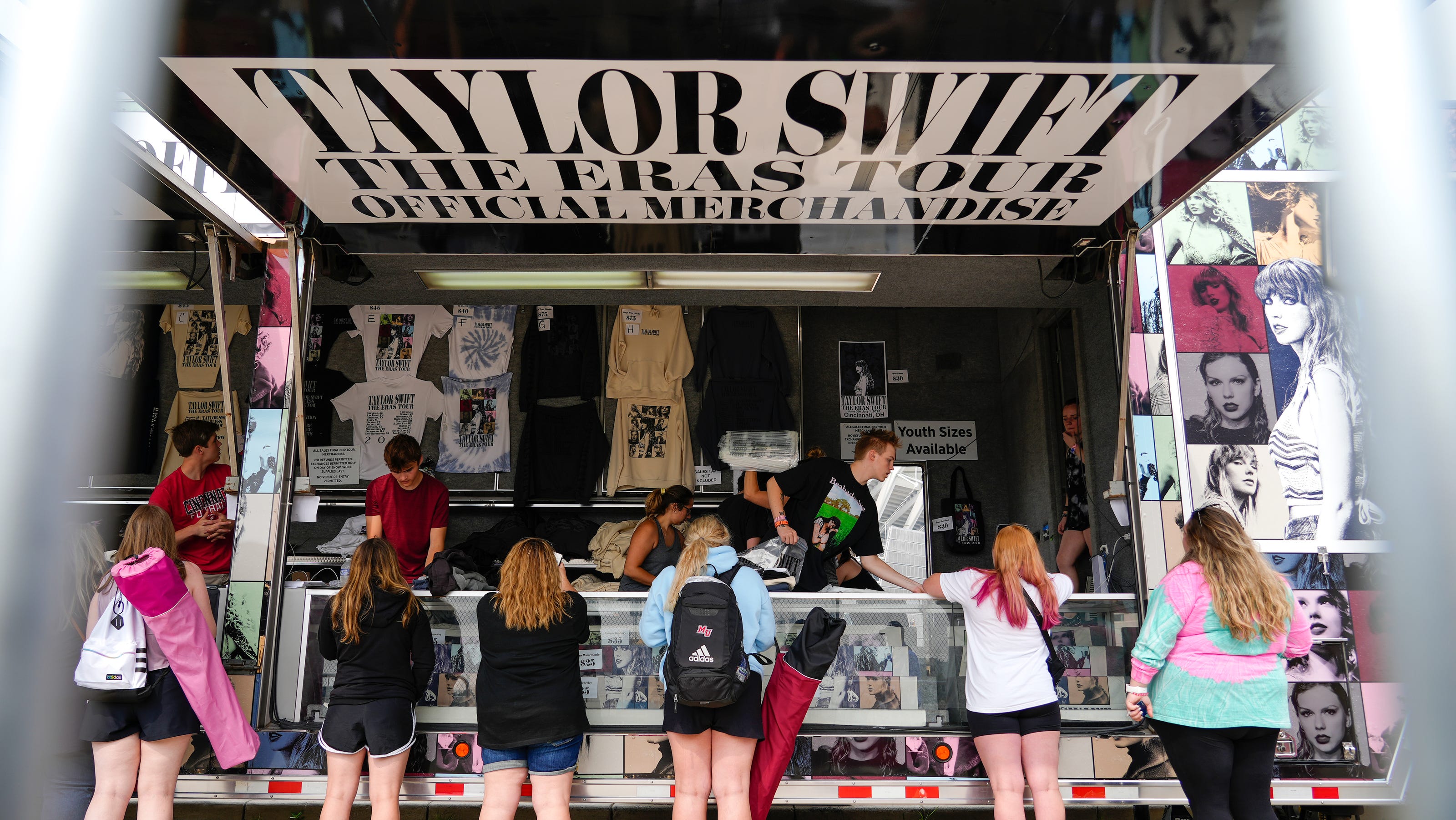 taylor swift merch truck seattle