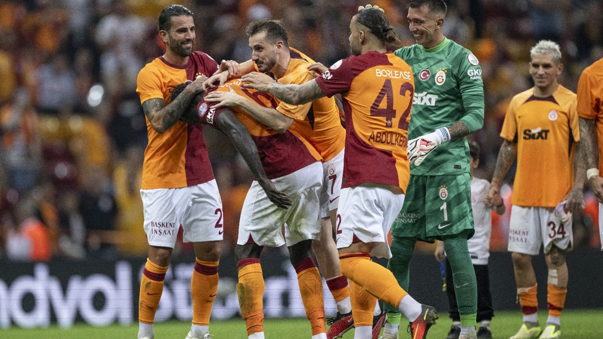 galatasaray manchester united arasındaki maçlar