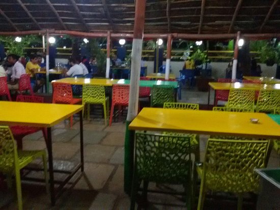 restaurants on pune solapur highway