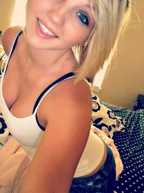 sexy teen selfie