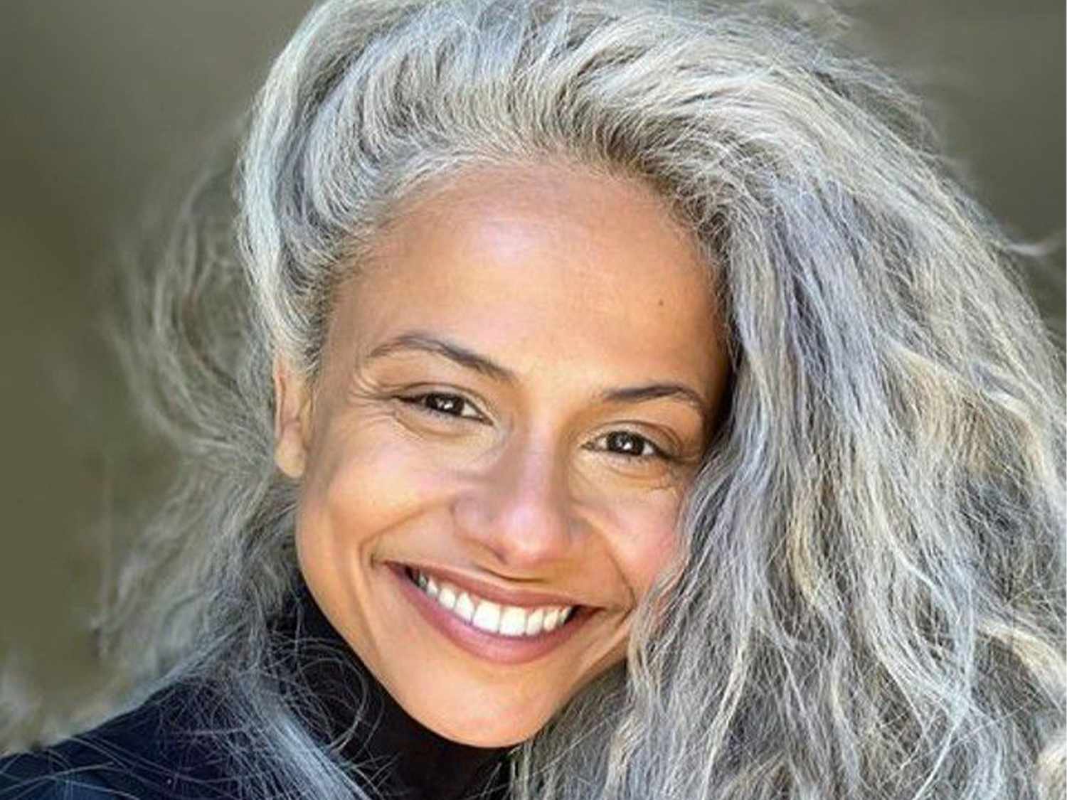 hairstyles for long gray hair