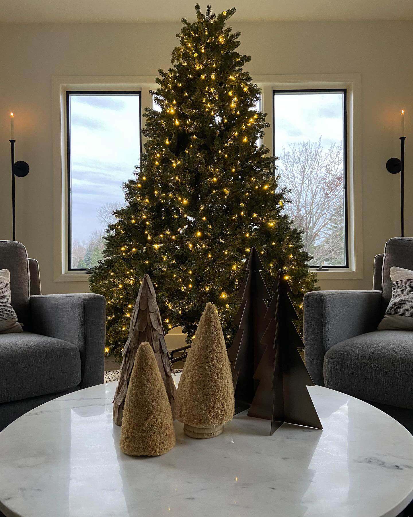 7.5 artificial pre lit christmas tree