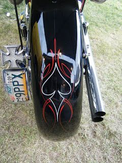 pinstripes motorrad