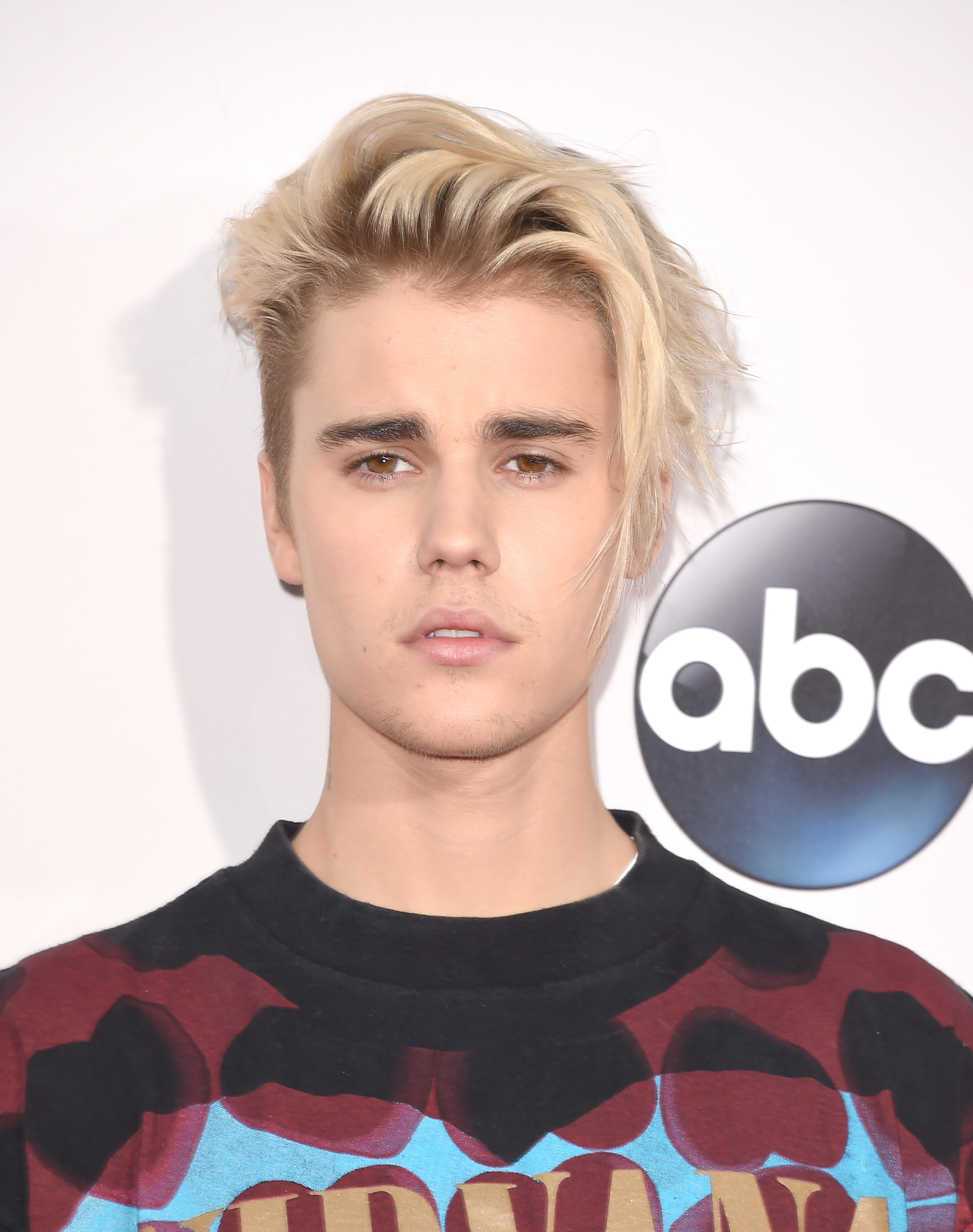 justin bieber hairstyle 2015 what do you mean