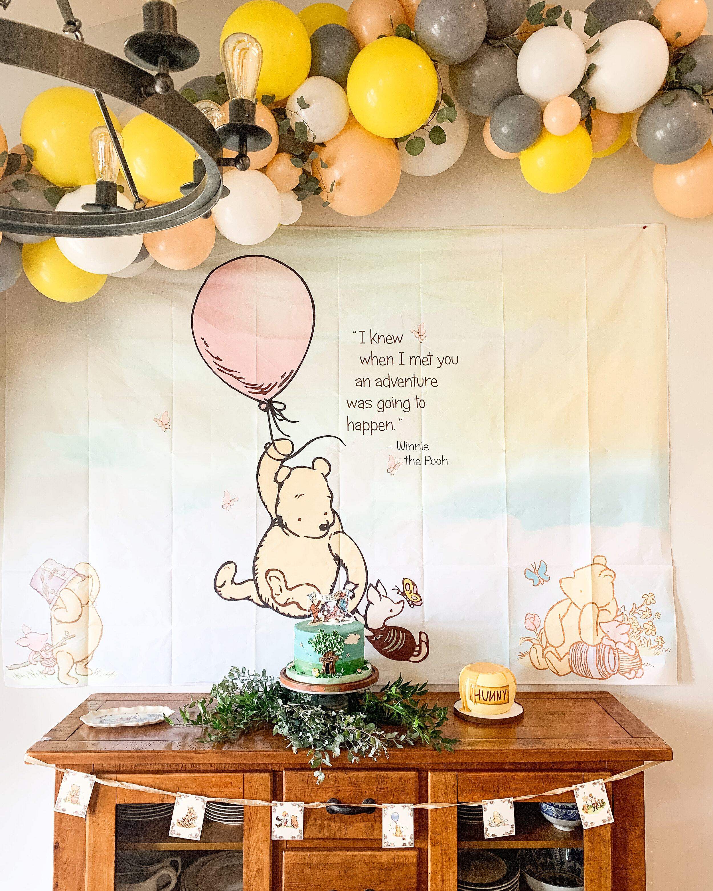 winnie the pooh 1st birthday