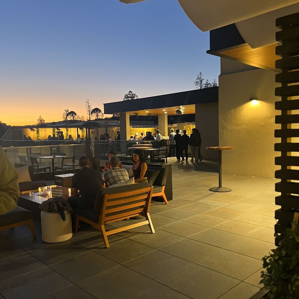 restaurants near four points sheraton san rafael