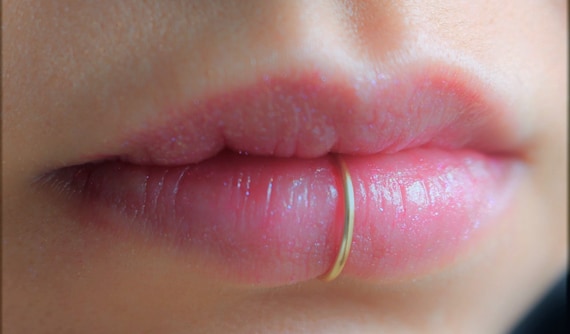 hoop piercing lip