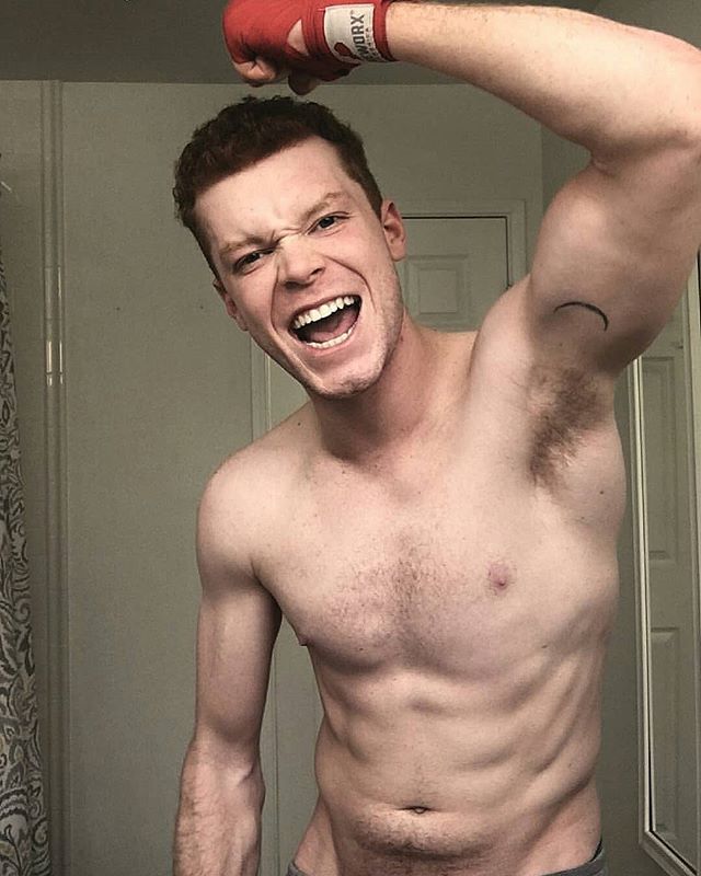 cameron monaghan weight