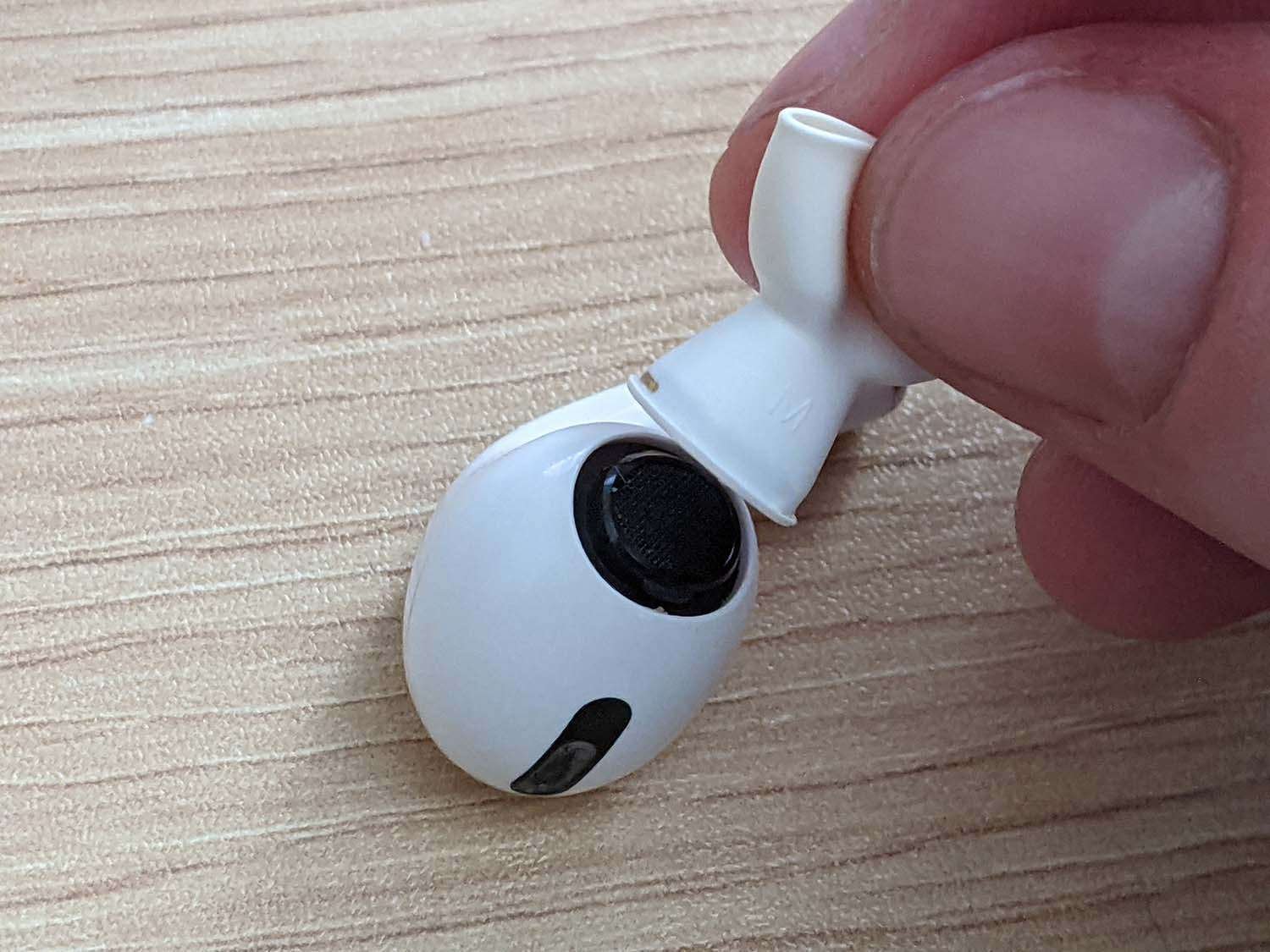 how to change airpod pro rubber