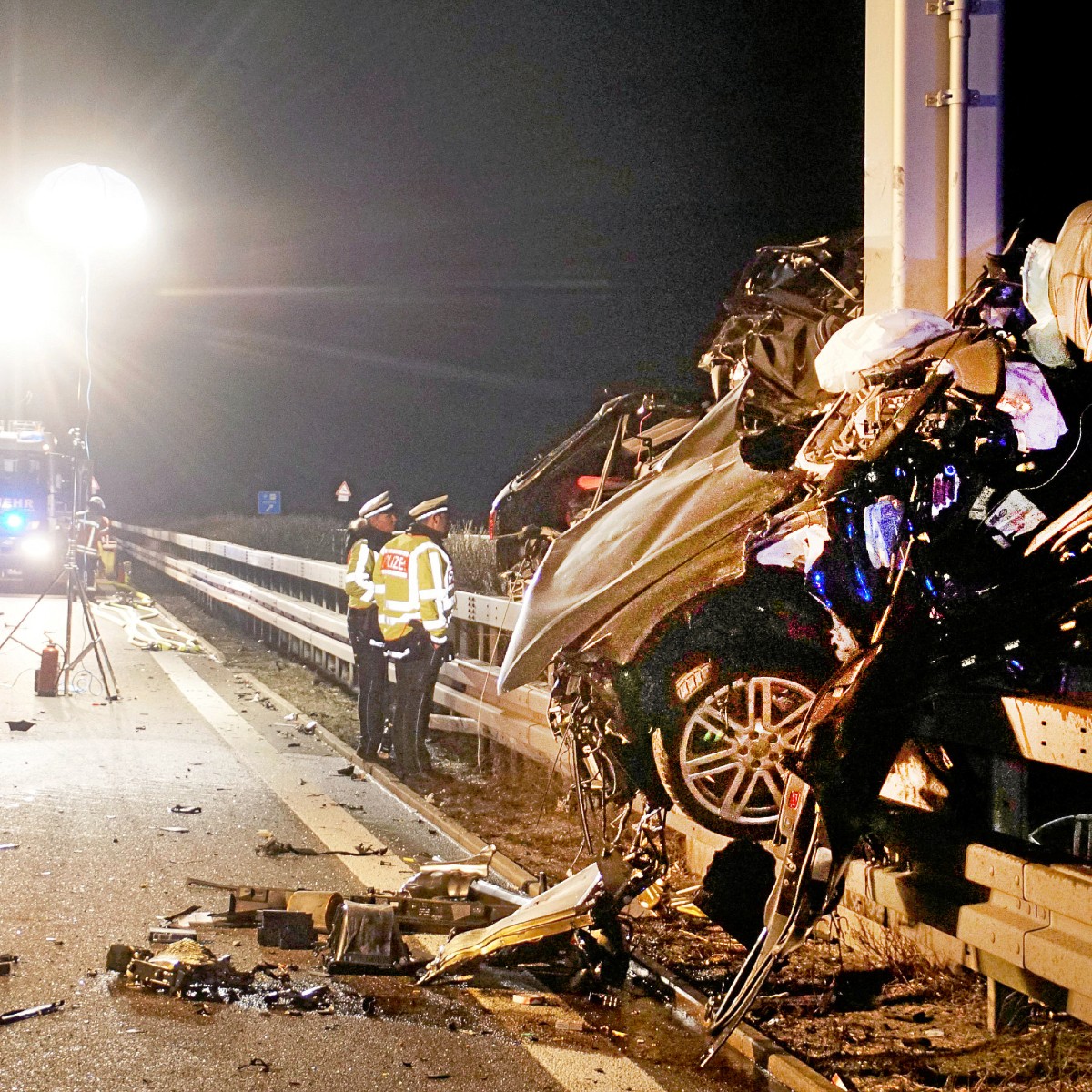 audi rs6 crash 300 km /h