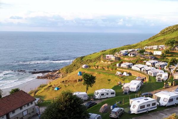 camping en gijón a pie de playa