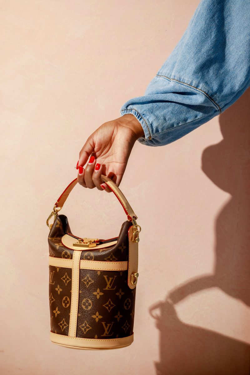 lv weekender bag