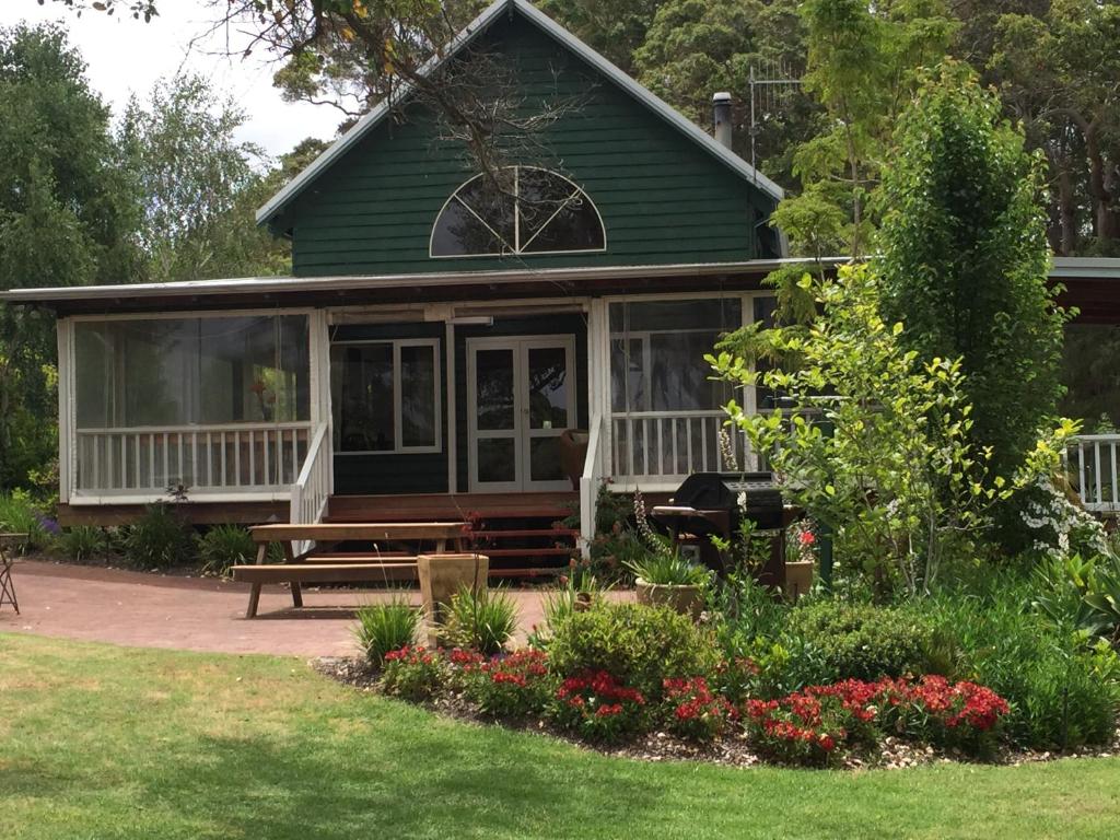 lakeside garden chalet denmark