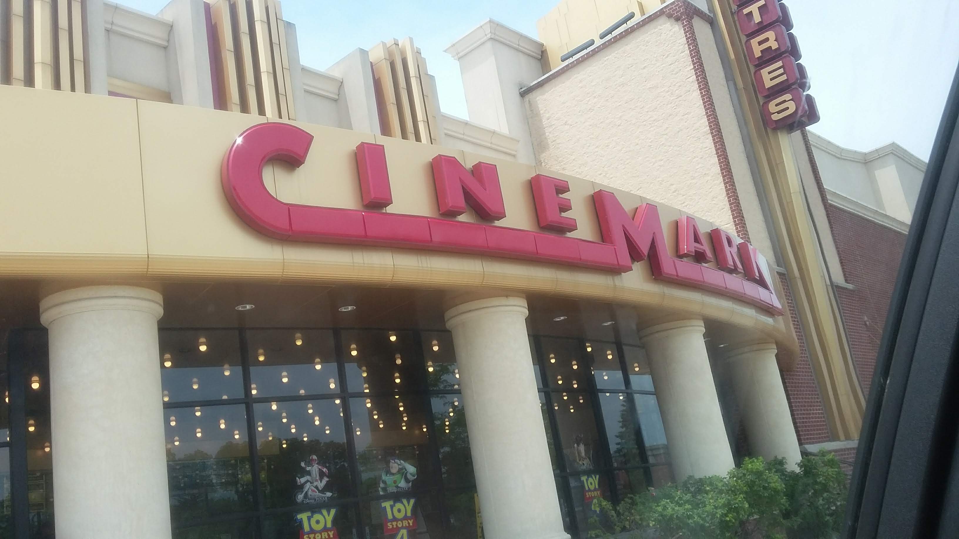 cinemark seven bridges