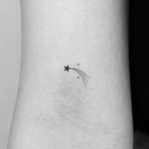 tatuajes de estrellas fugaces