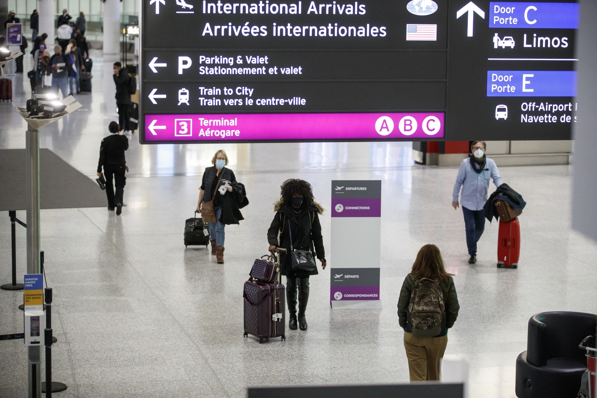 flight arrivals in toronto pearson airport