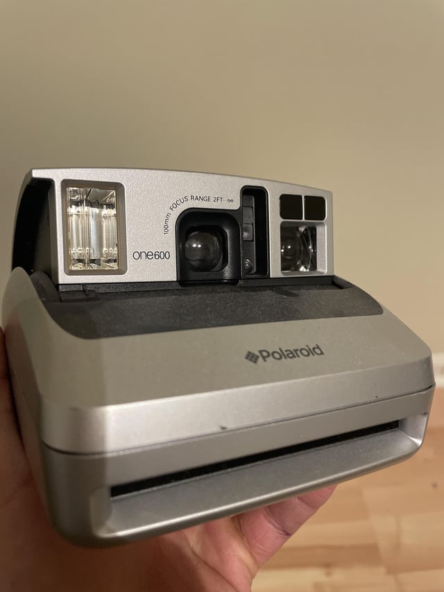 polaroid one 600