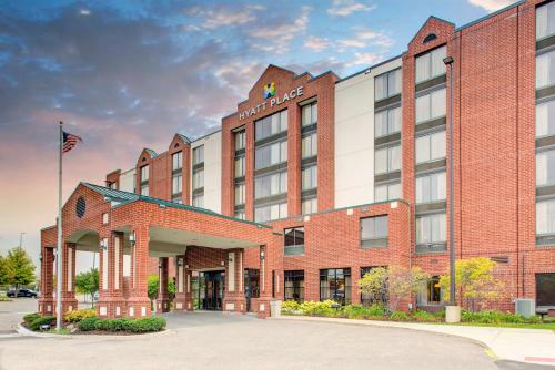 livonia hotels