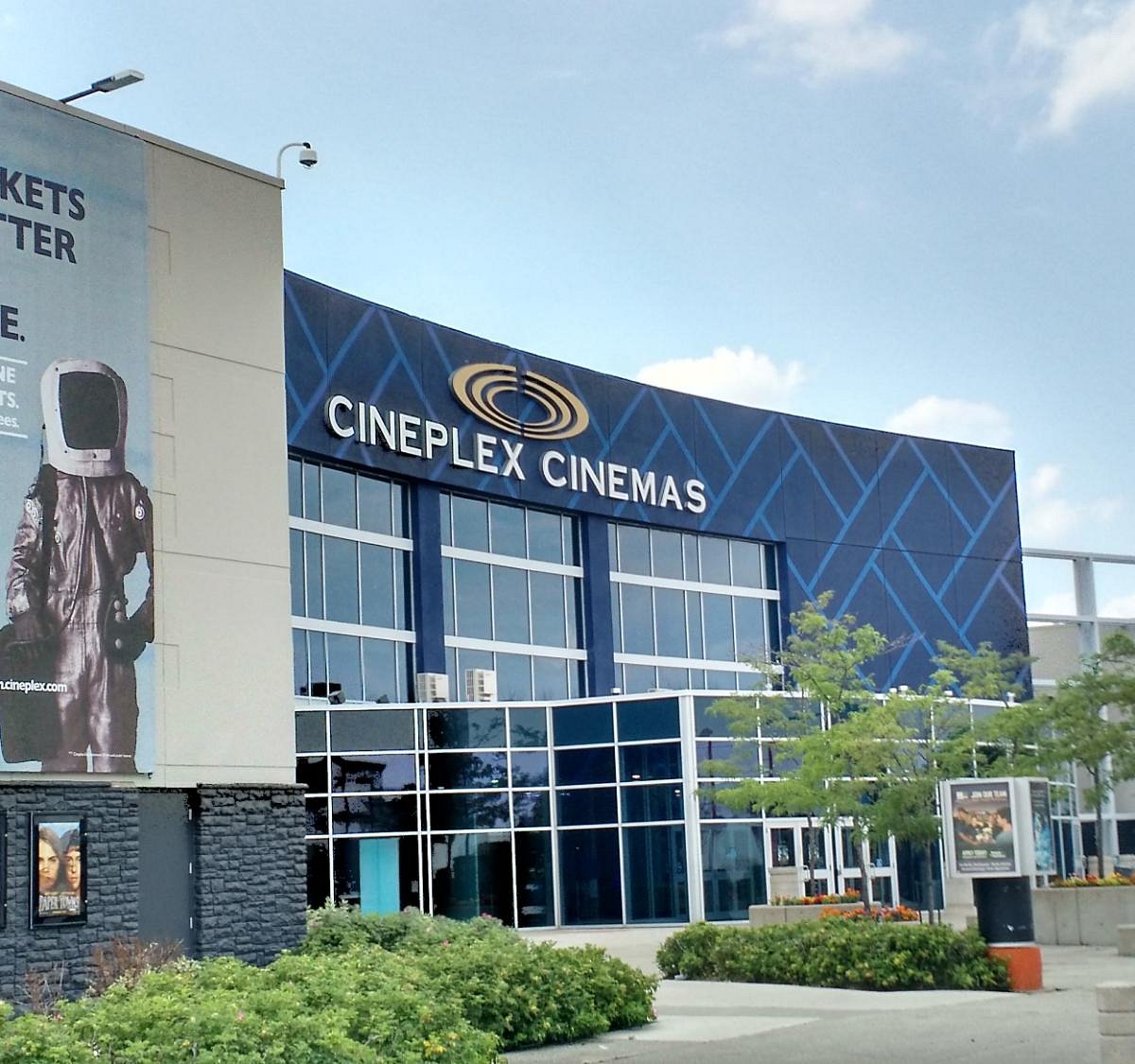 cineplex cinemas winston churchill