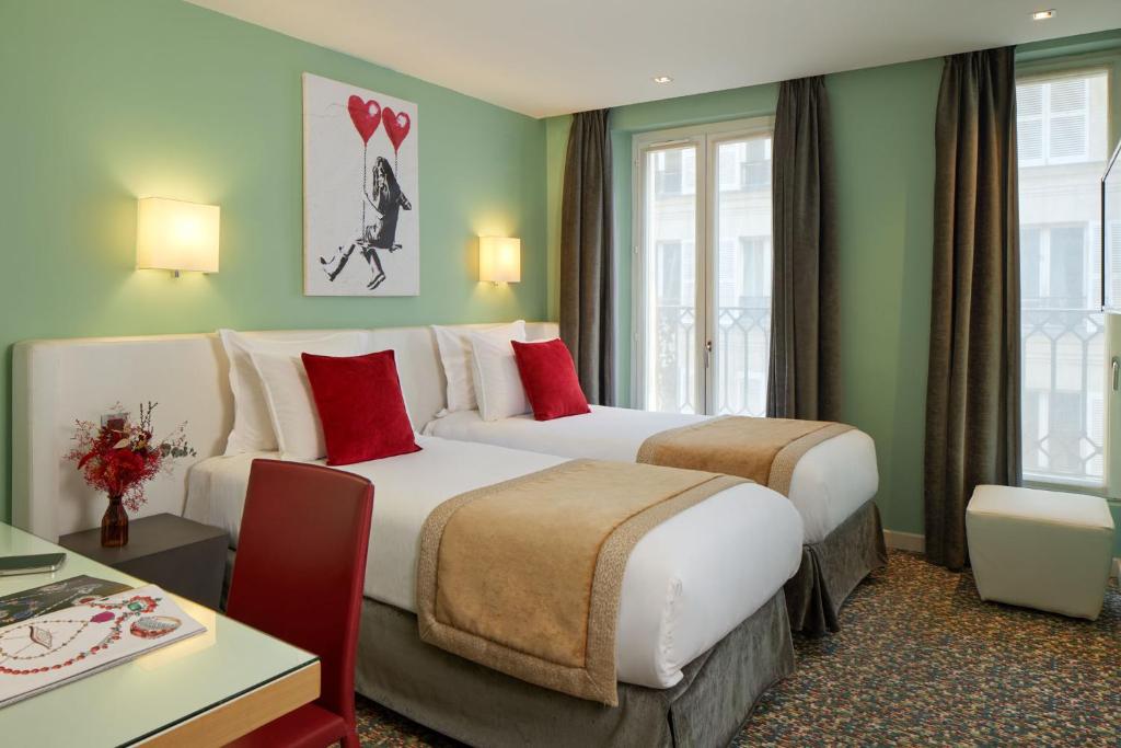 grand hotel malher paris france