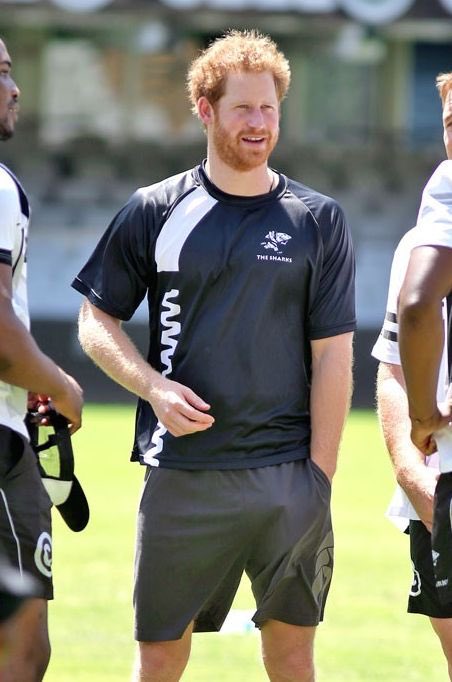 prince harry bulge