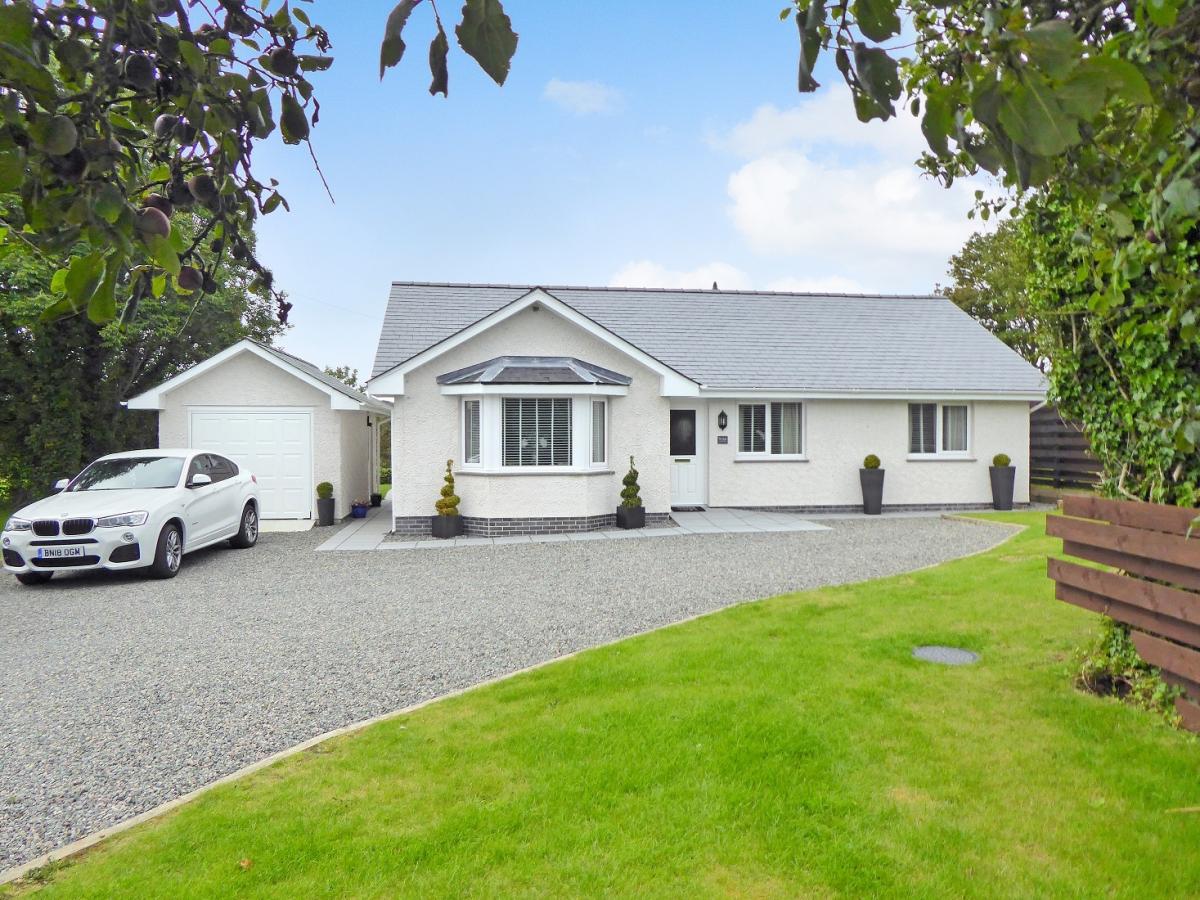 bungalow for sale north wales