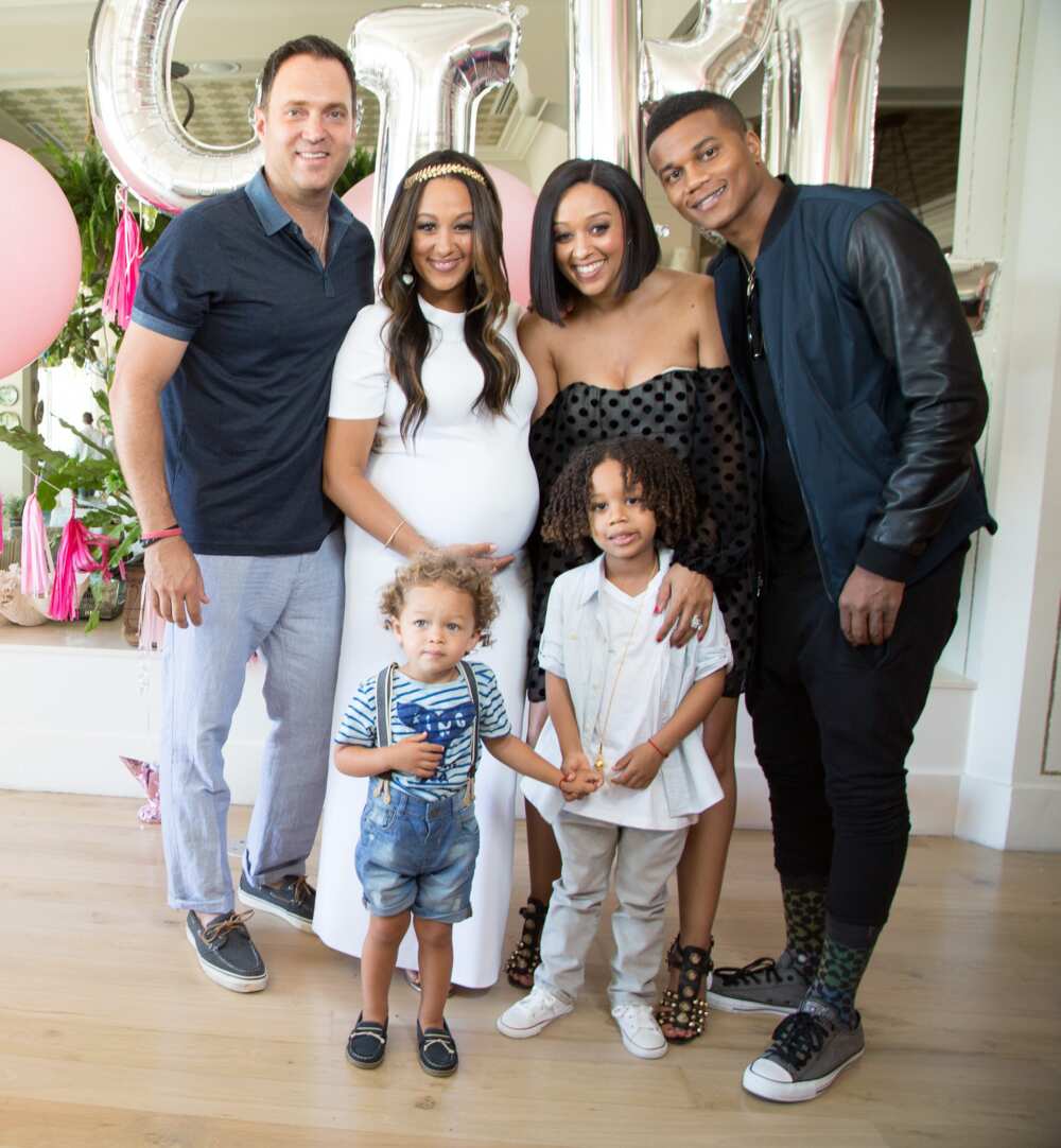 tamera mowry parents