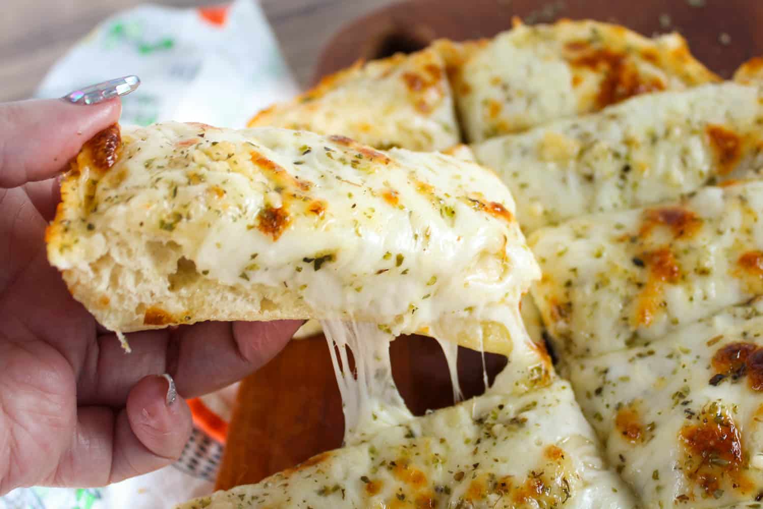 cheese bread little caesars precio